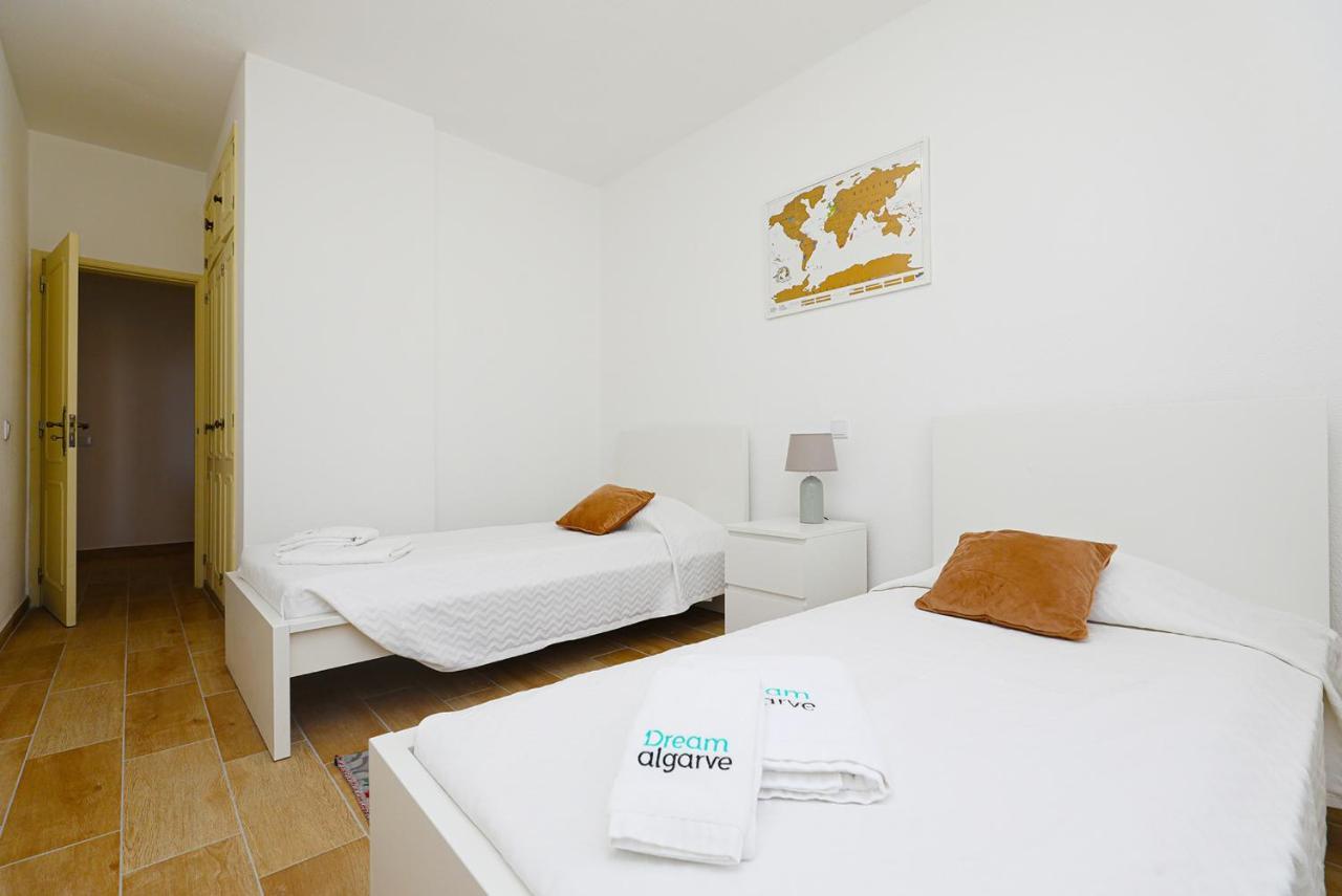 B69 - Village Of Luz Apartment Bagian luar foto