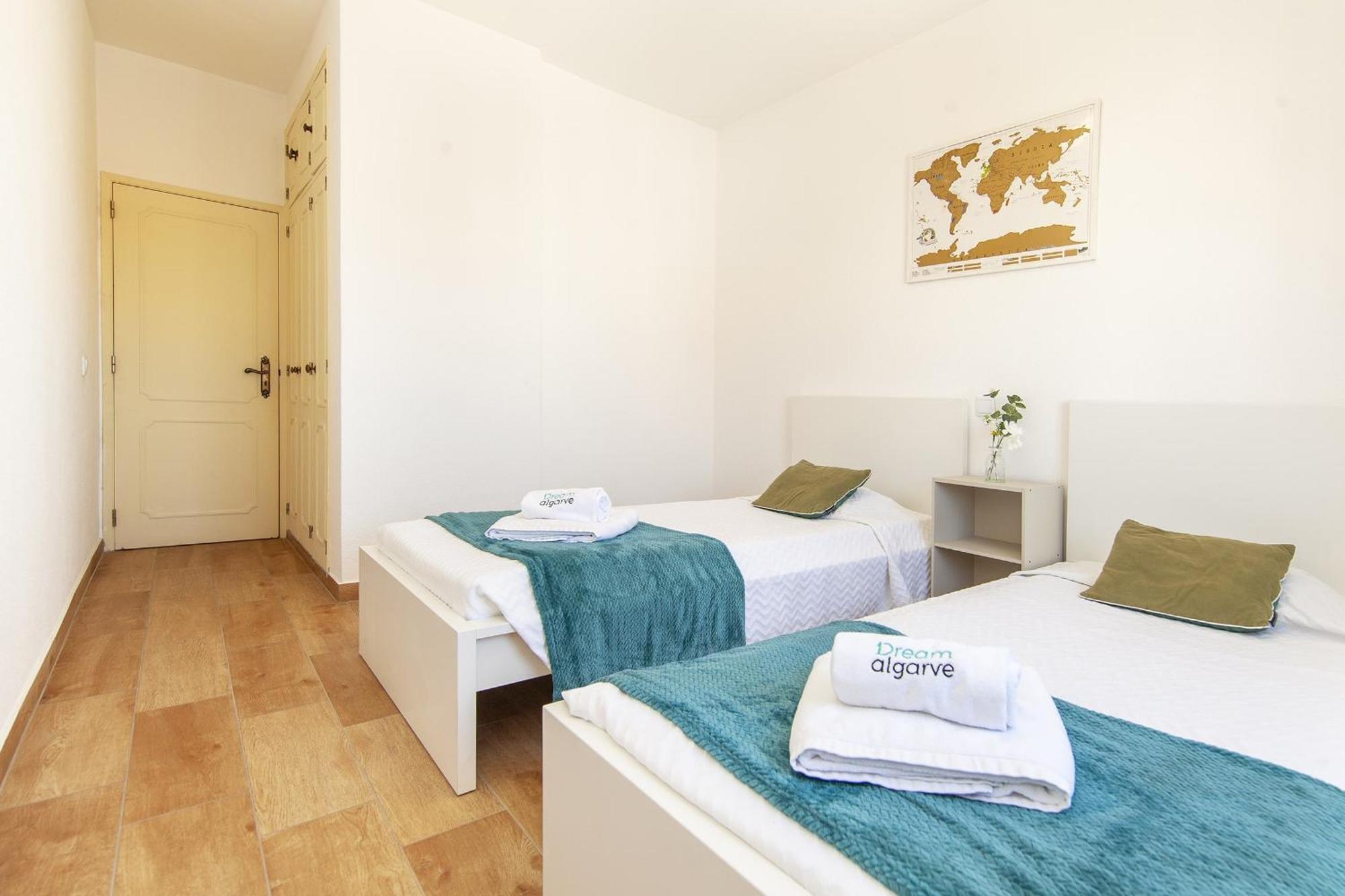 B69 - Village Of Luz Apartment Bagian luar foto